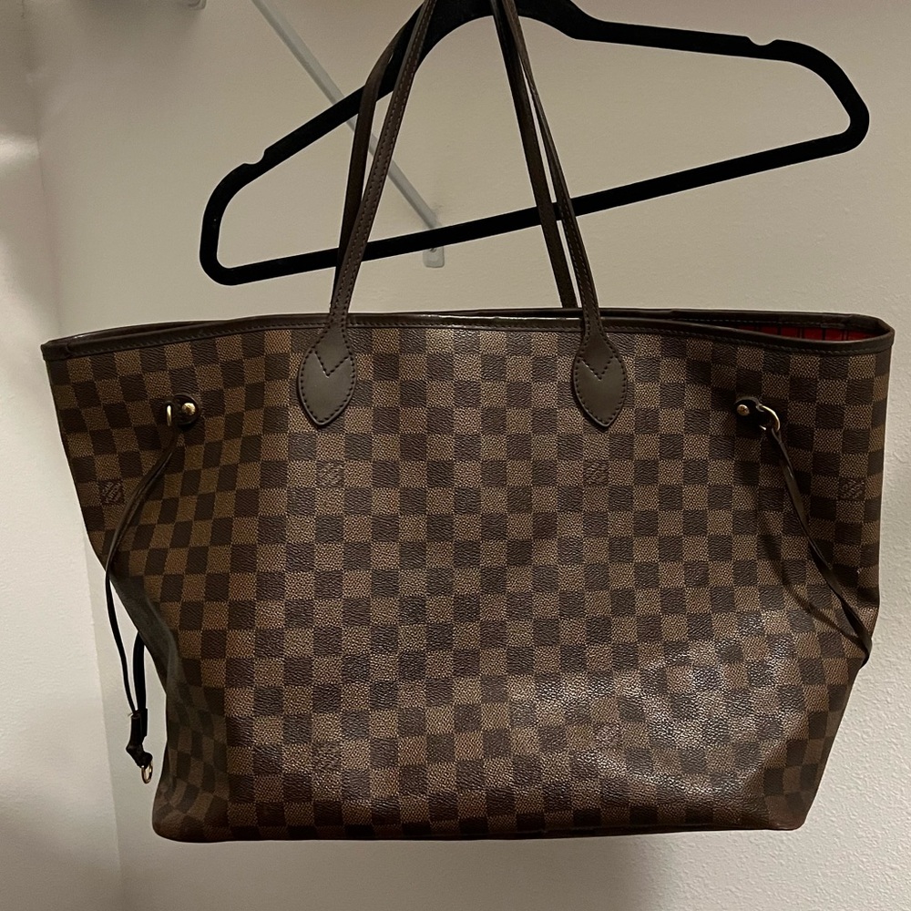 SOLD!! Louis Vuitton neverfull gm